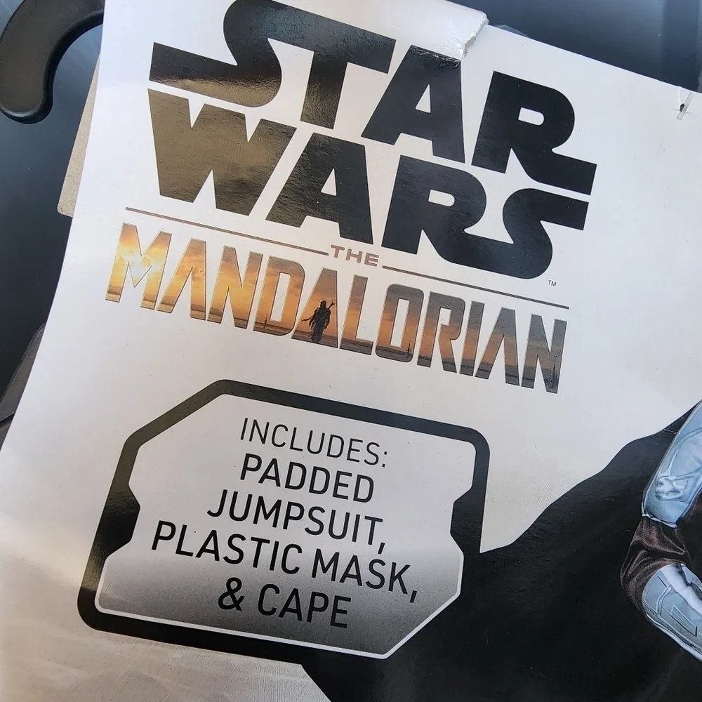 NWT STAR WARS The Mandalorian Halloween Costume Cosplay Child Large (12-14) New - Picture 8 of 8